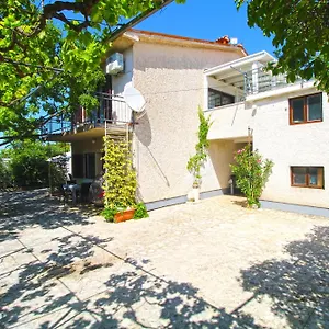 606 Apartment