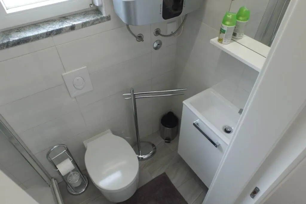Apartment In Park Forest Soline Near The Sea Pjescana Uvala