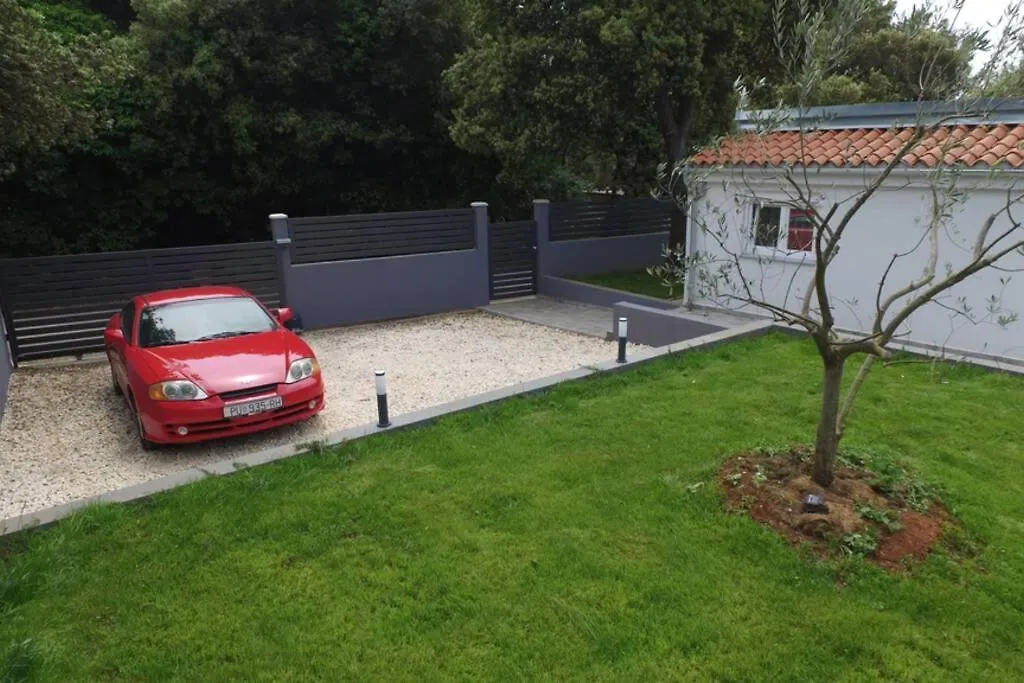 Apartment In Park Forest Soline Near The Sea Pjescana Uvala