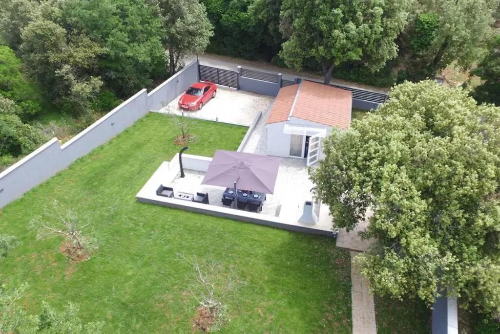 Apartment In Park Forest Soline Near The Sea Pjescana Uvala 0*,